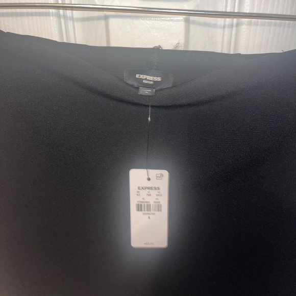 Express Editor Skort size 4 - Picture 2 of 5